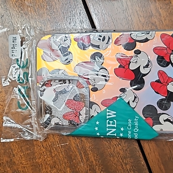 NEW!13 PRO MAX Minney Mouse Hologram Phone Case!! - Picture 7 of 10